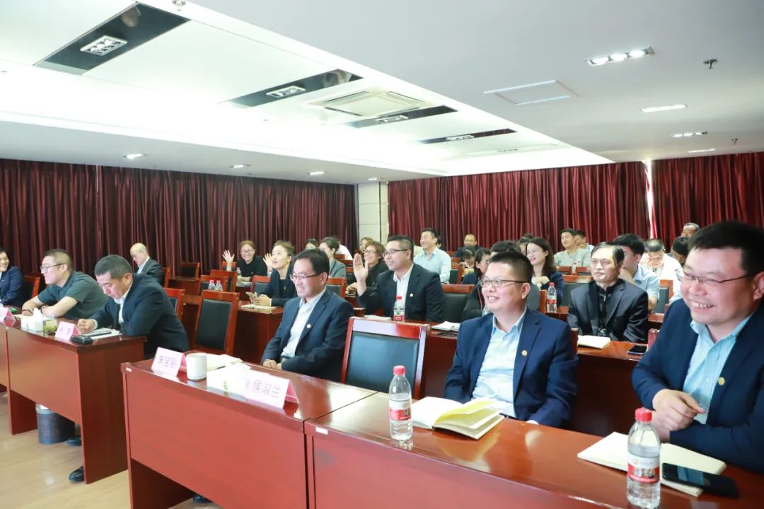 1682836313214822.jpg 會(huì)場(chǎng).jpg