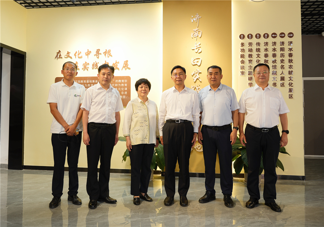 合影 (1).jpg